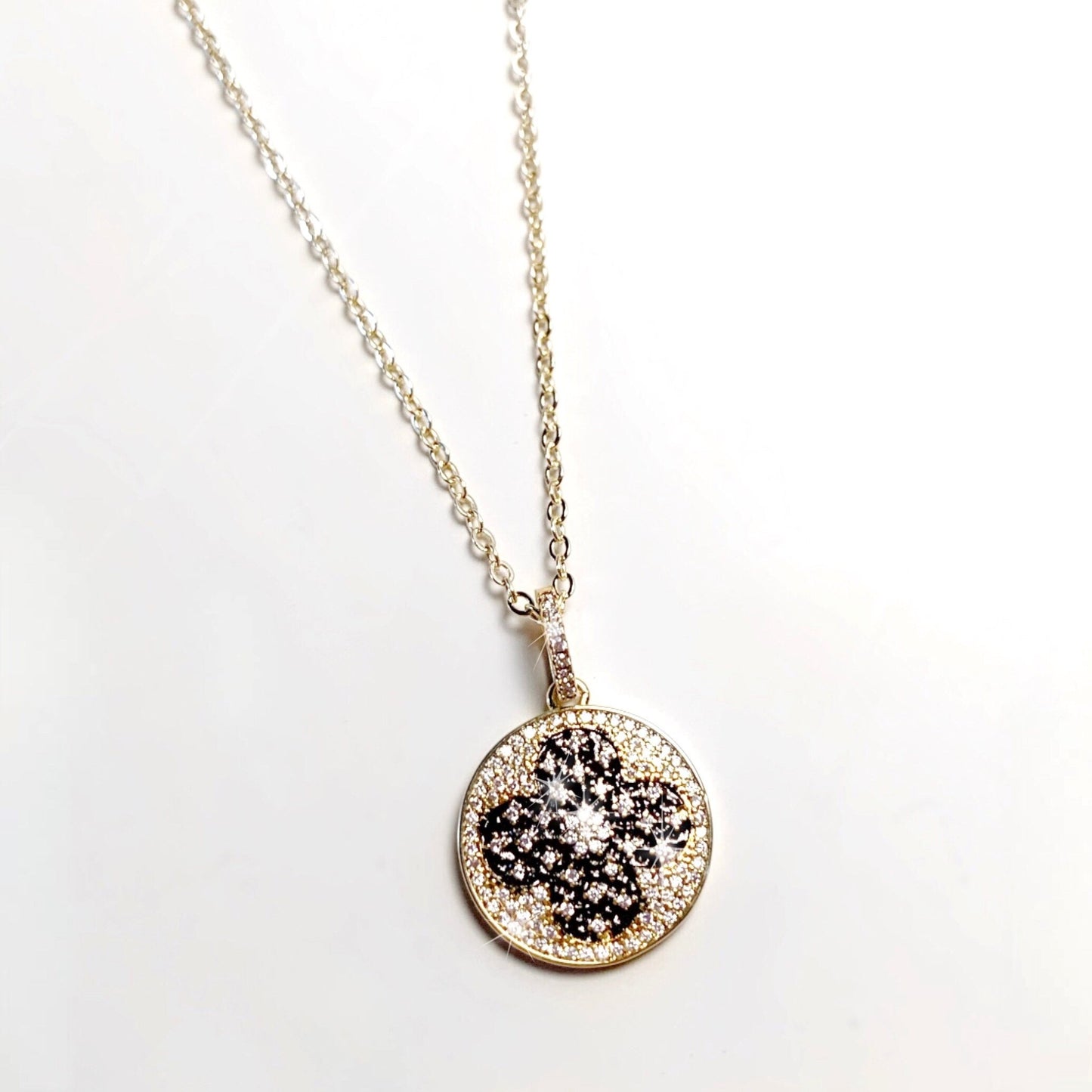 Quatrefoil Disc Necklace - LJFjewelry